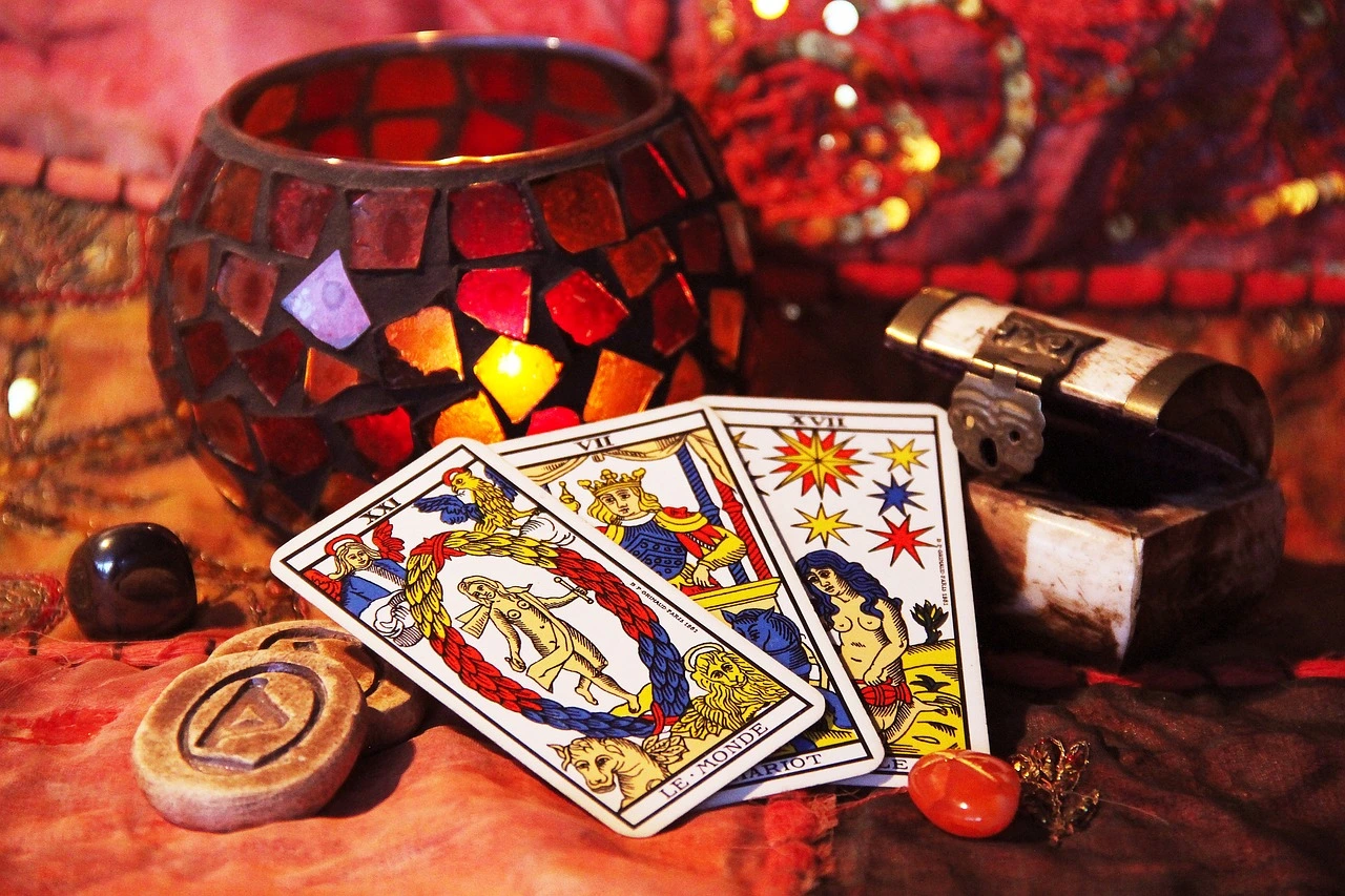 Maud De San Nicolas Voyante En Ligne Fortune Telling 4896472 1280